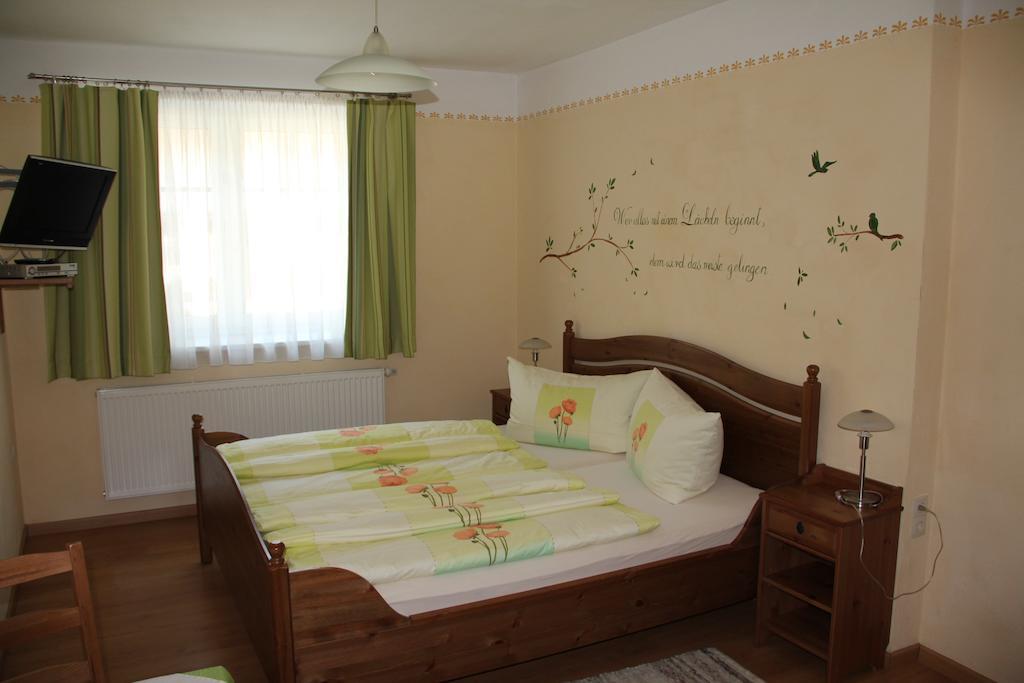 Haus Resi Apartment Staatz Luaran gambar